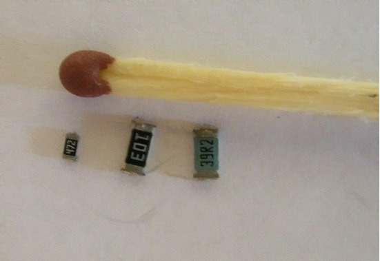 Внешний вид постоянных SMD резисторов